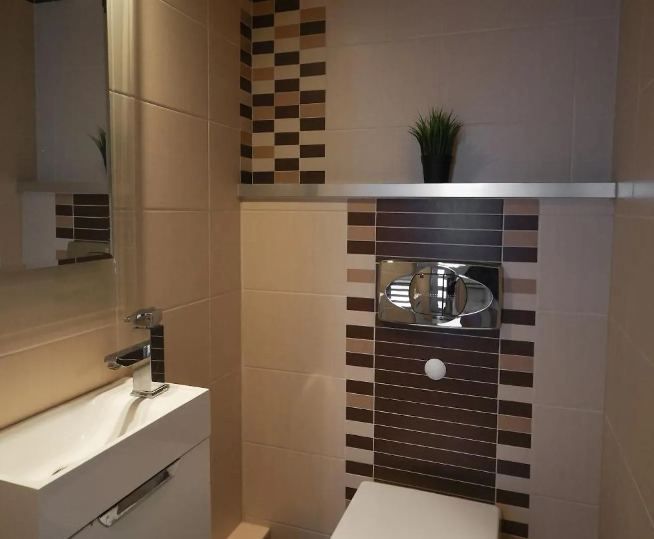 Clicktheflat Chlodna Center Apart Rooms Warszawa Hostel